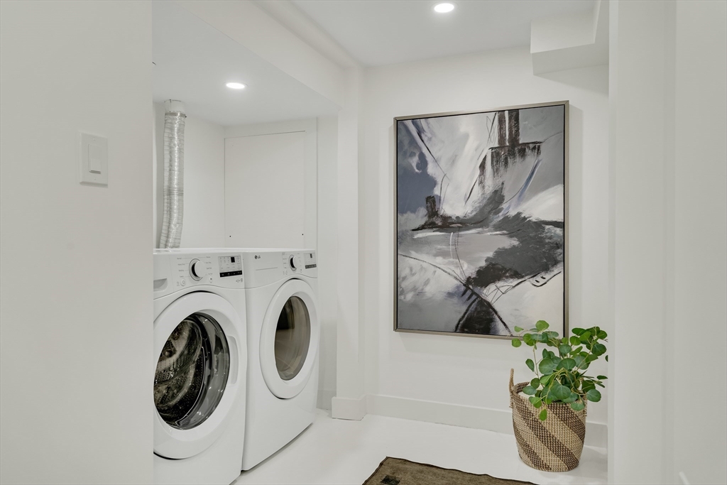 63 Oak St # 1