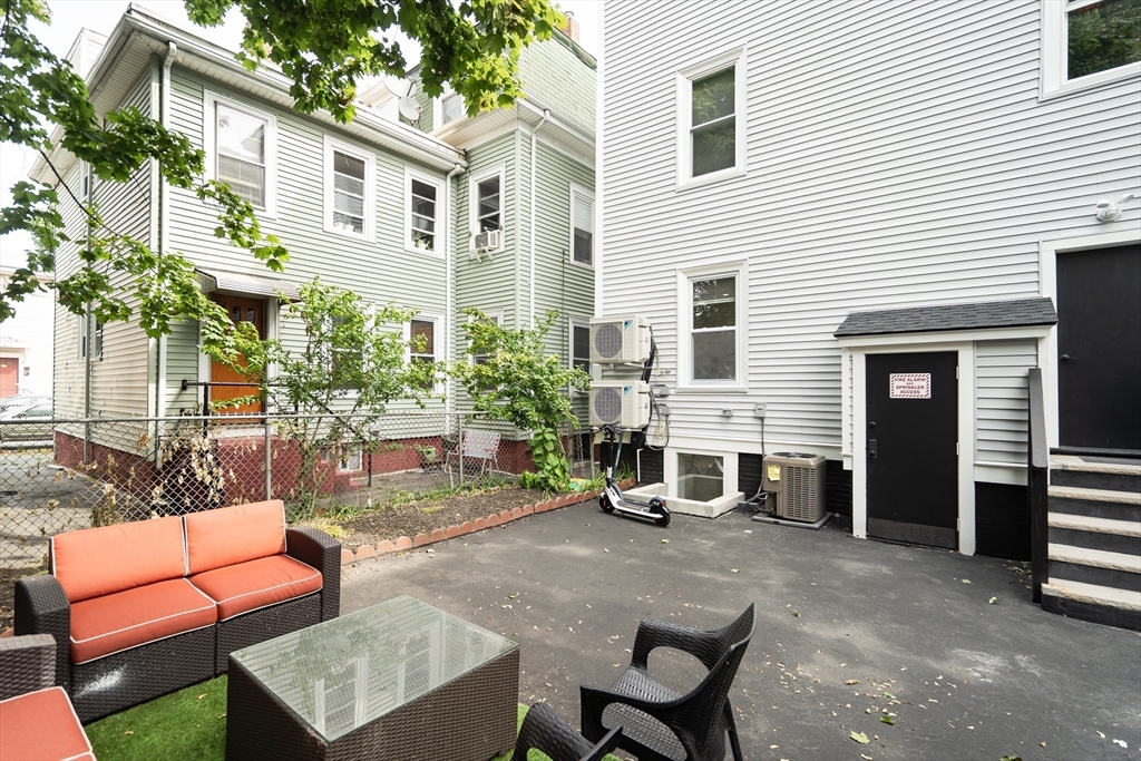 63 Oak St # 1