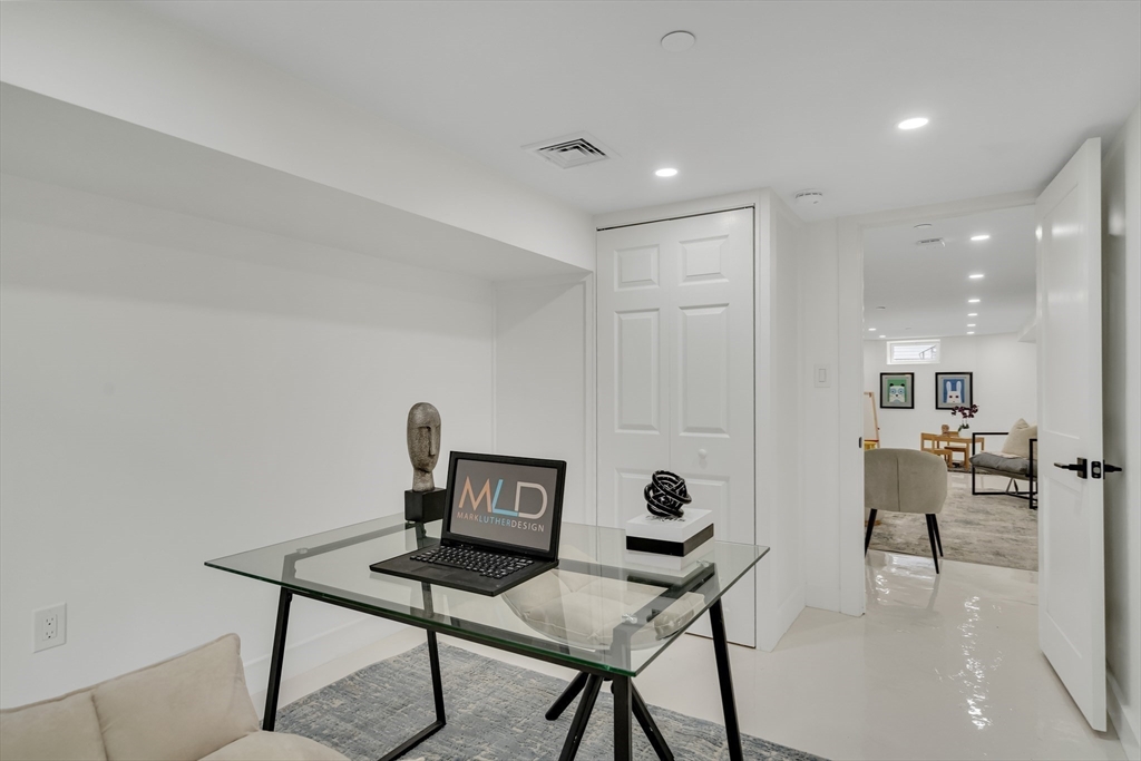 63 Oak St # 1