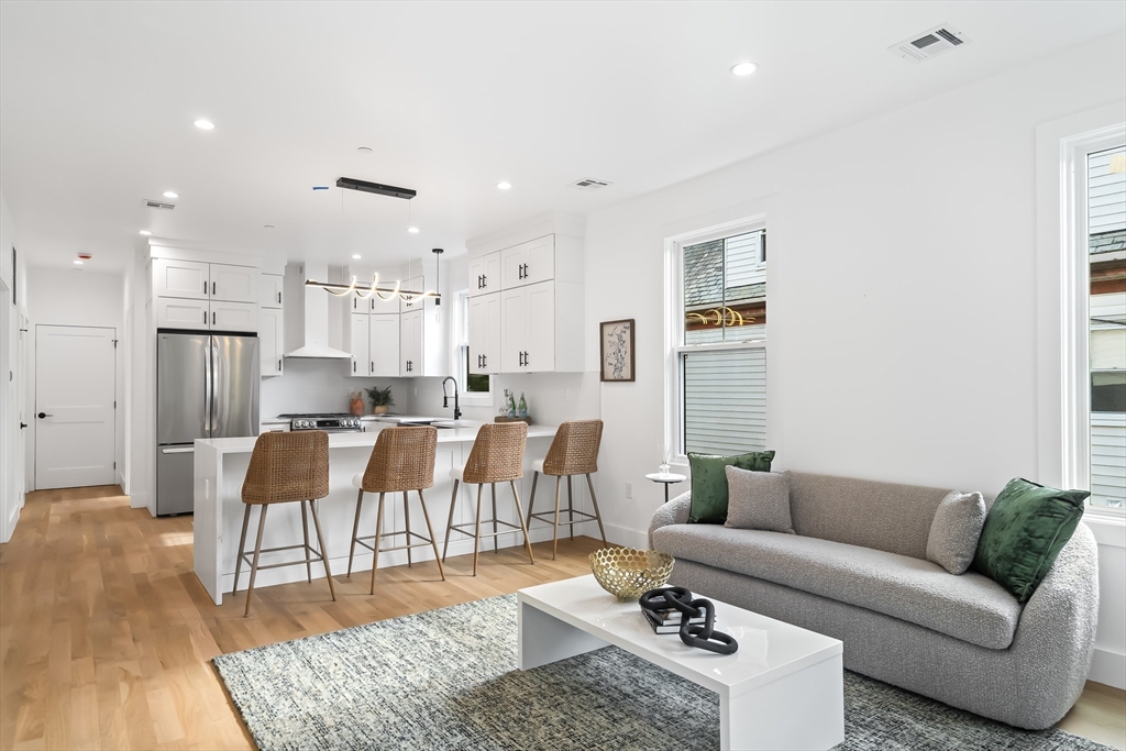 69 Marlboro St # 2