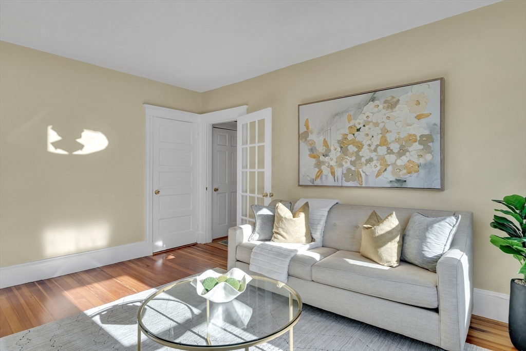 24 Oak St # 2