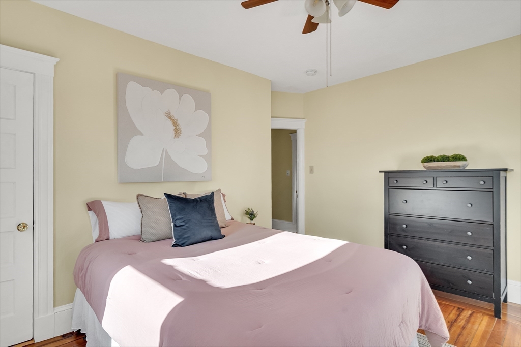 24 Oak St # 2