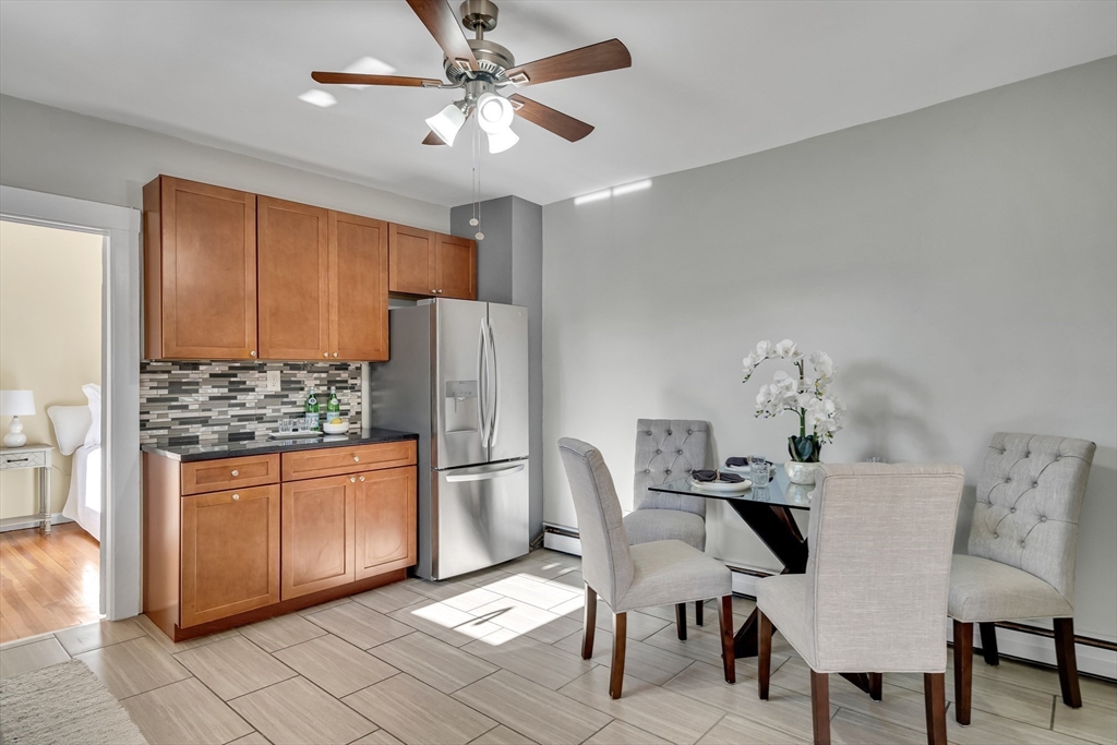 24 Oak St # 2