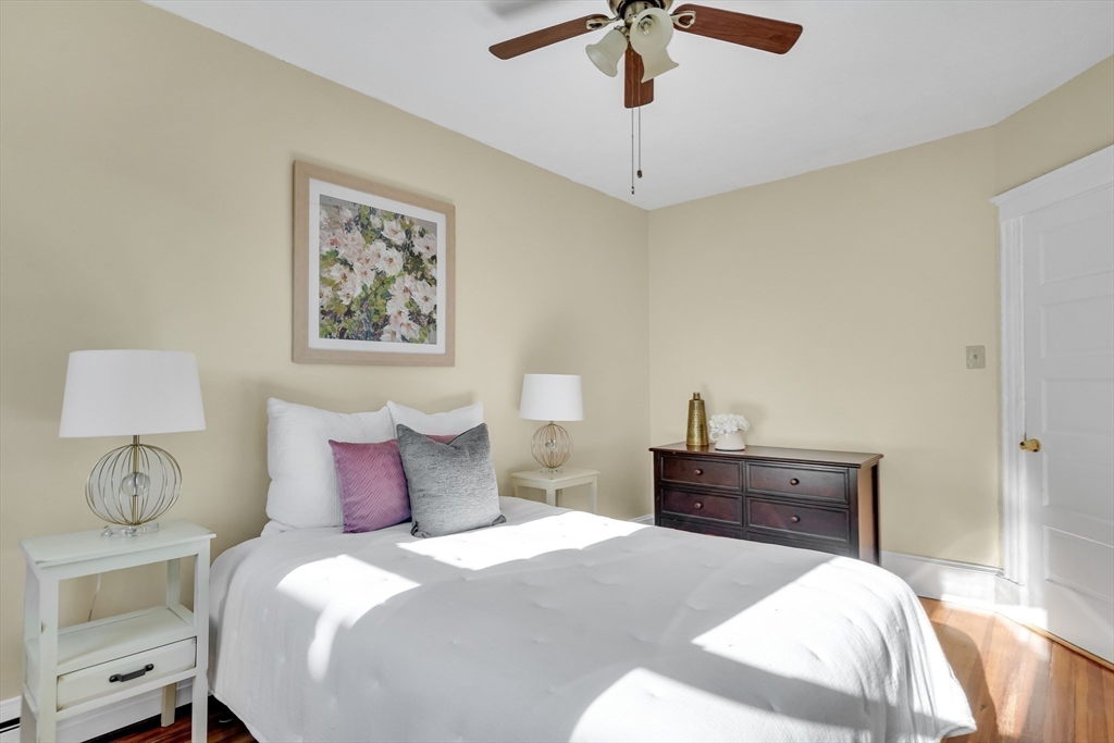 24 Oak St # 2