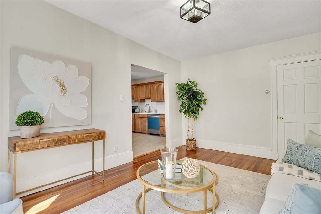24-26 Oak St # 1 Unit: 24-1