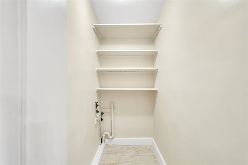24-26 Oak St # 1 Unit: 24-1