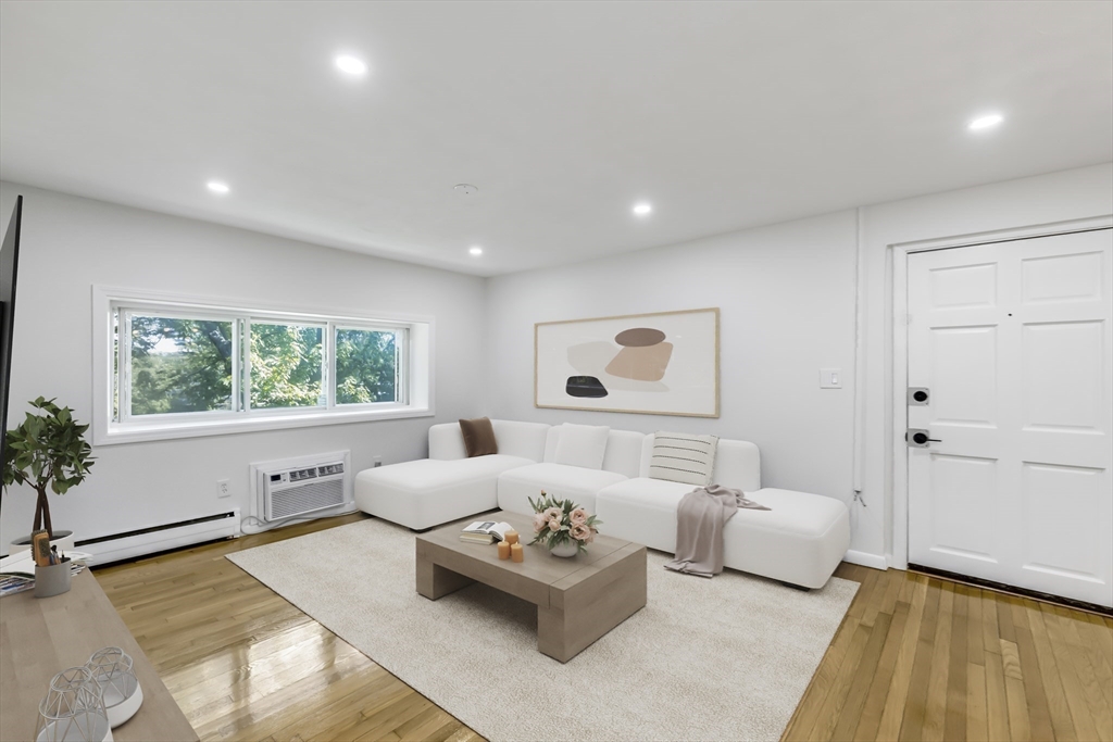 7 Oakcrest Rd # 9