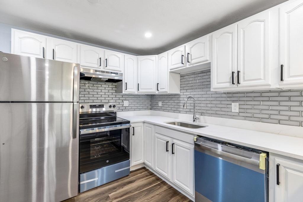 7 Oakcrest Rd # 9