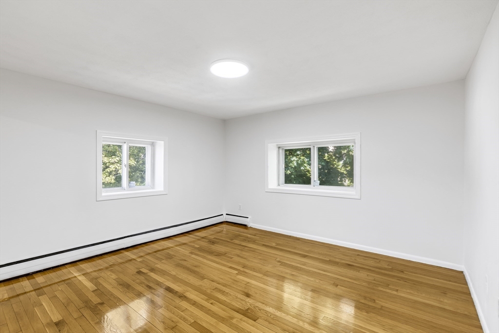 7 Oakcrest Rd # 9