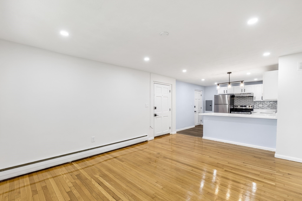 7 Oakcrest Rd # 9