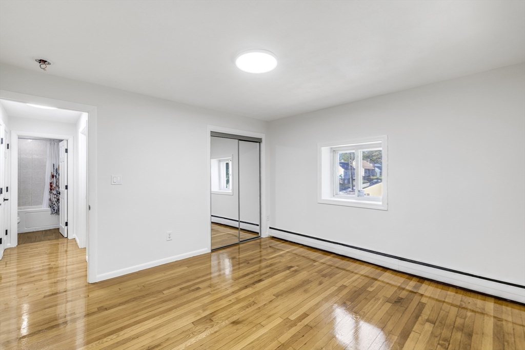 7 Oakcrest Rd # 9