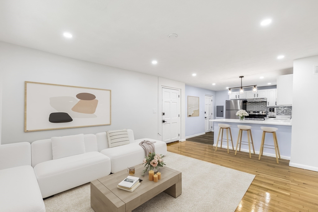 7 Oakcrest Rd # 9