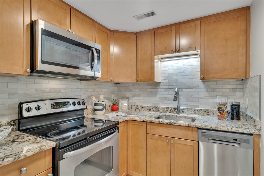 2456 Massachusetts Ave # 402
