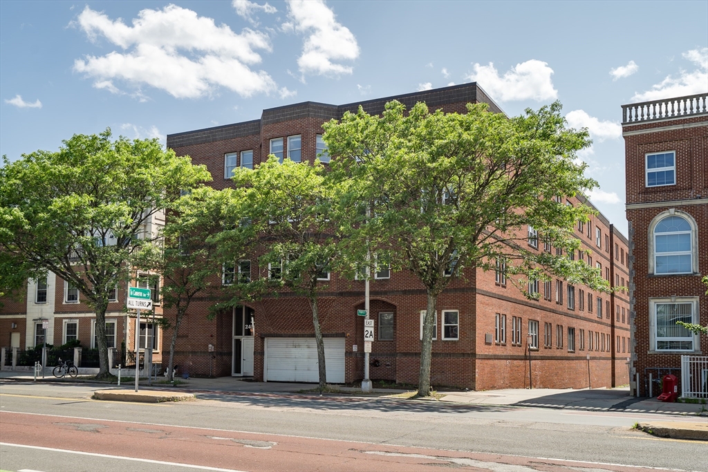 2456 Massachusetts Ave # 402