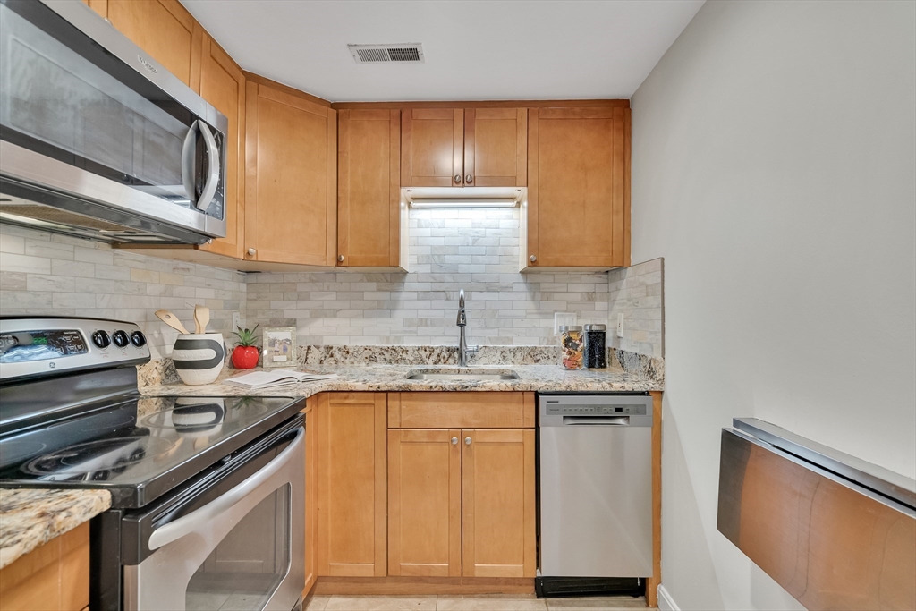 2456 Massachusetts Ave # 402