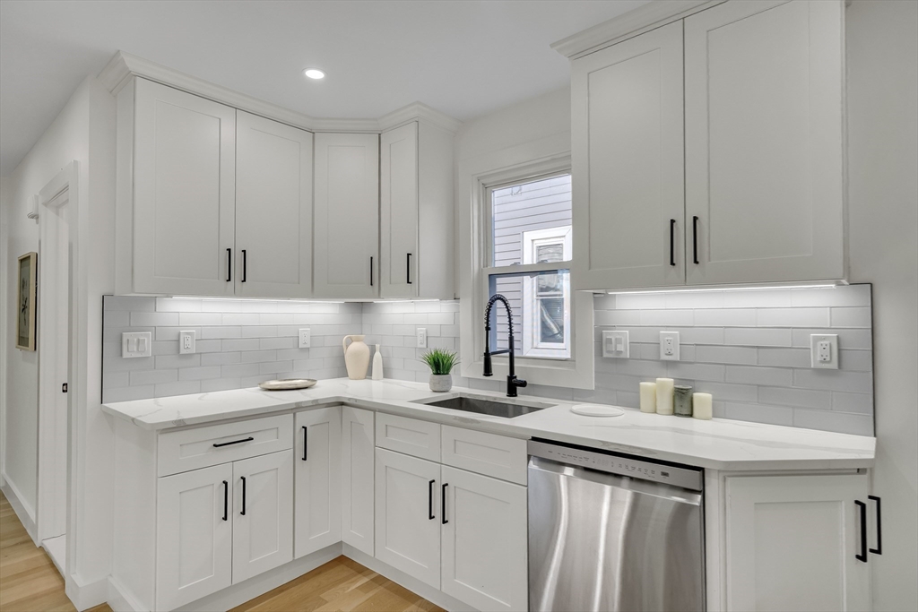 63 Oak St # 3