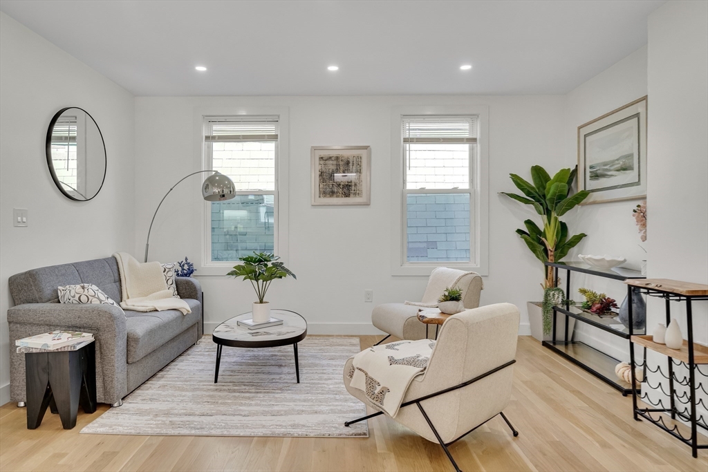 63 Oak St # 3