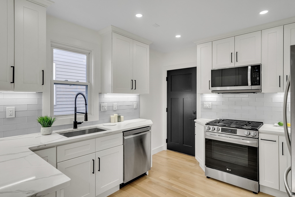 63 Oak St # 2