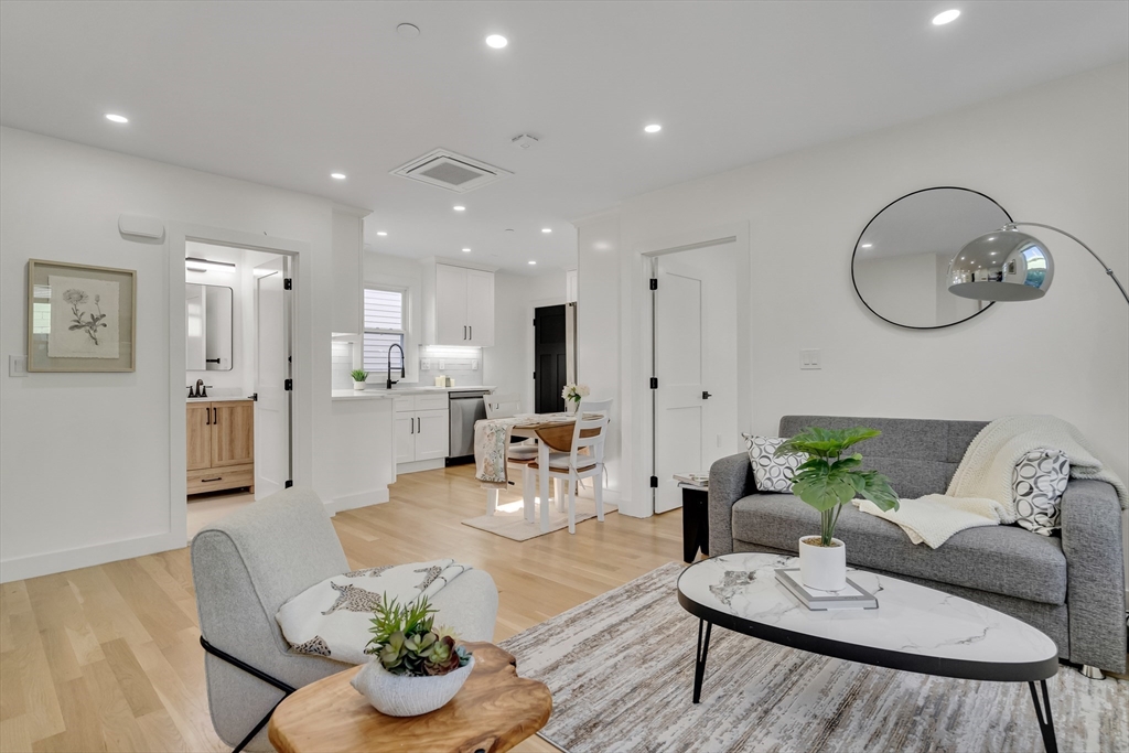 63 Oak St # 2