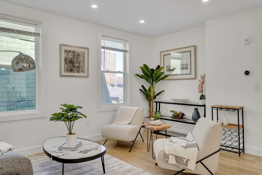 63 Oak St # 2