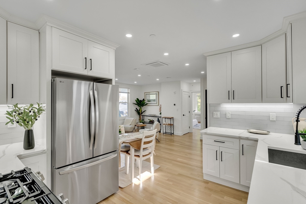 63 Oak St # 2