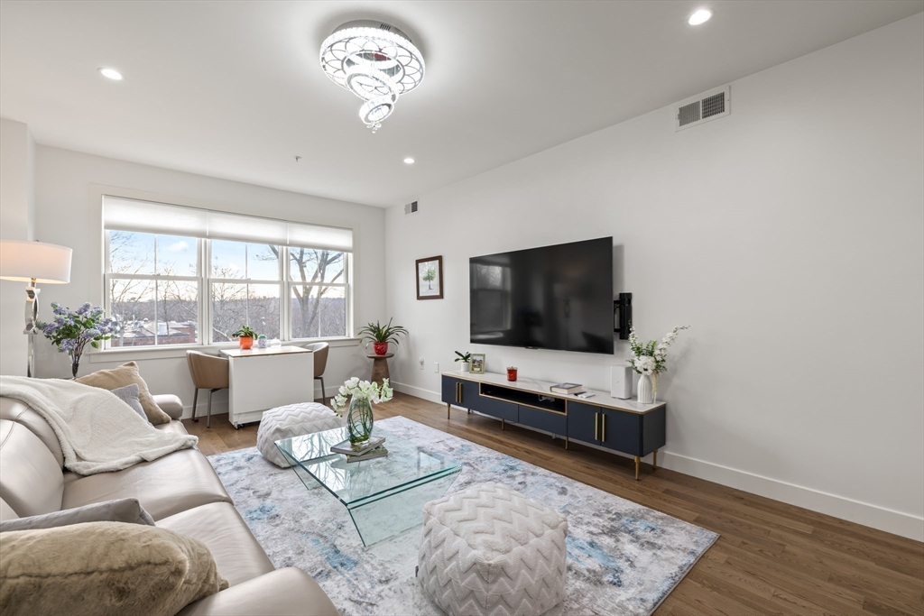 9 Independence Ave # 307