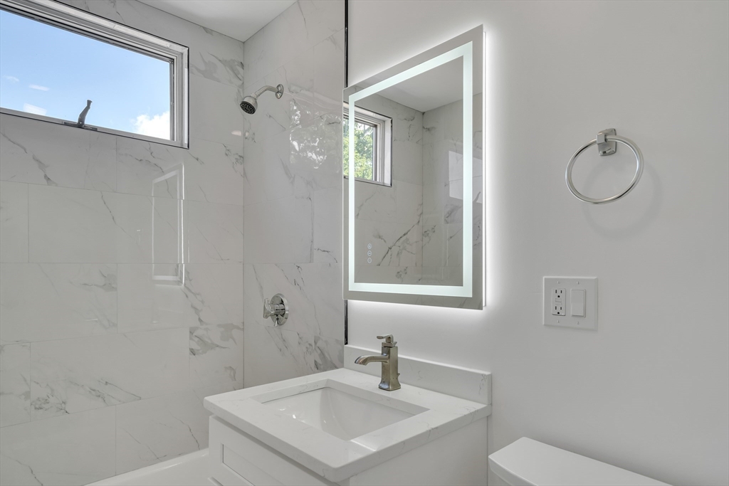 25 Magoun St # 3