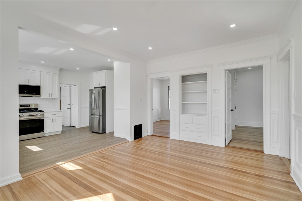 25 Magoun St # 3