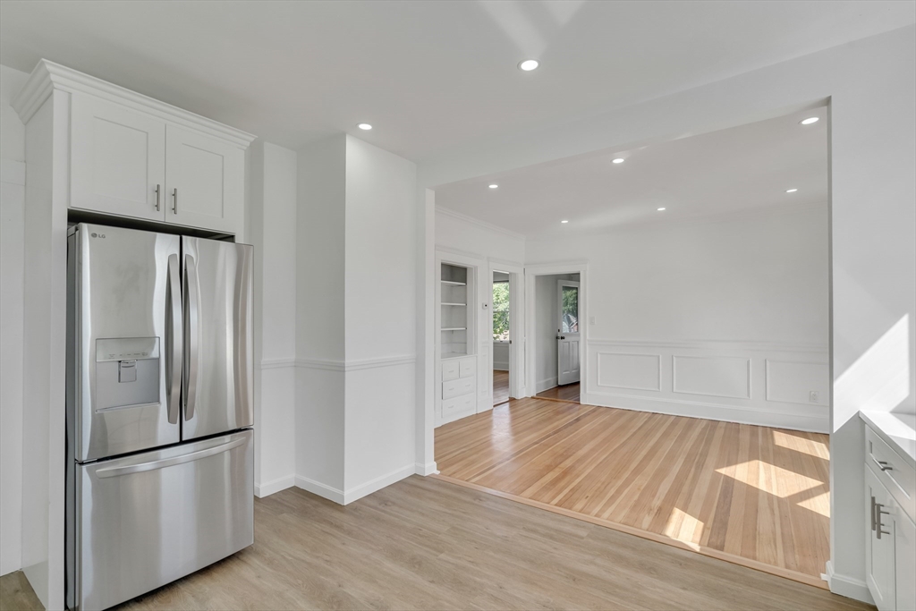 25 Magoun St # 3