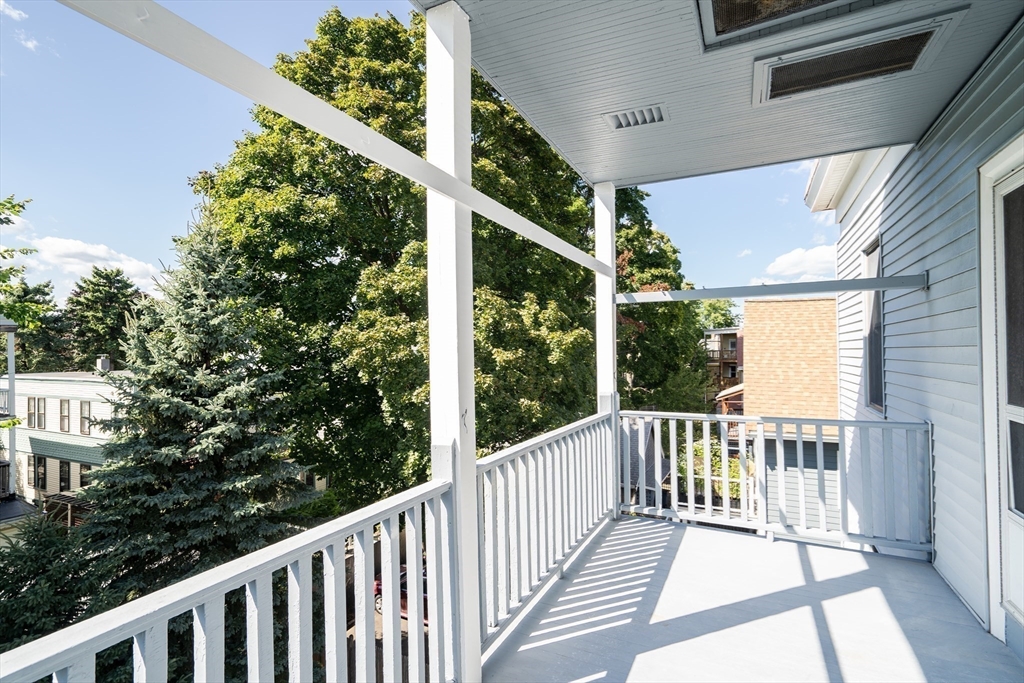 25 Magoun St # 3
