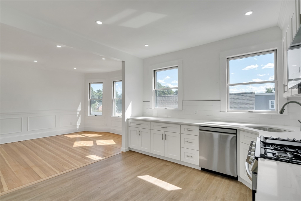 25 Magoun St # 3