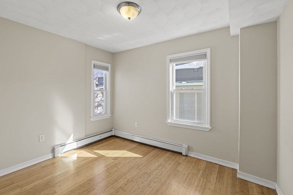 88 Pearl St # 2
