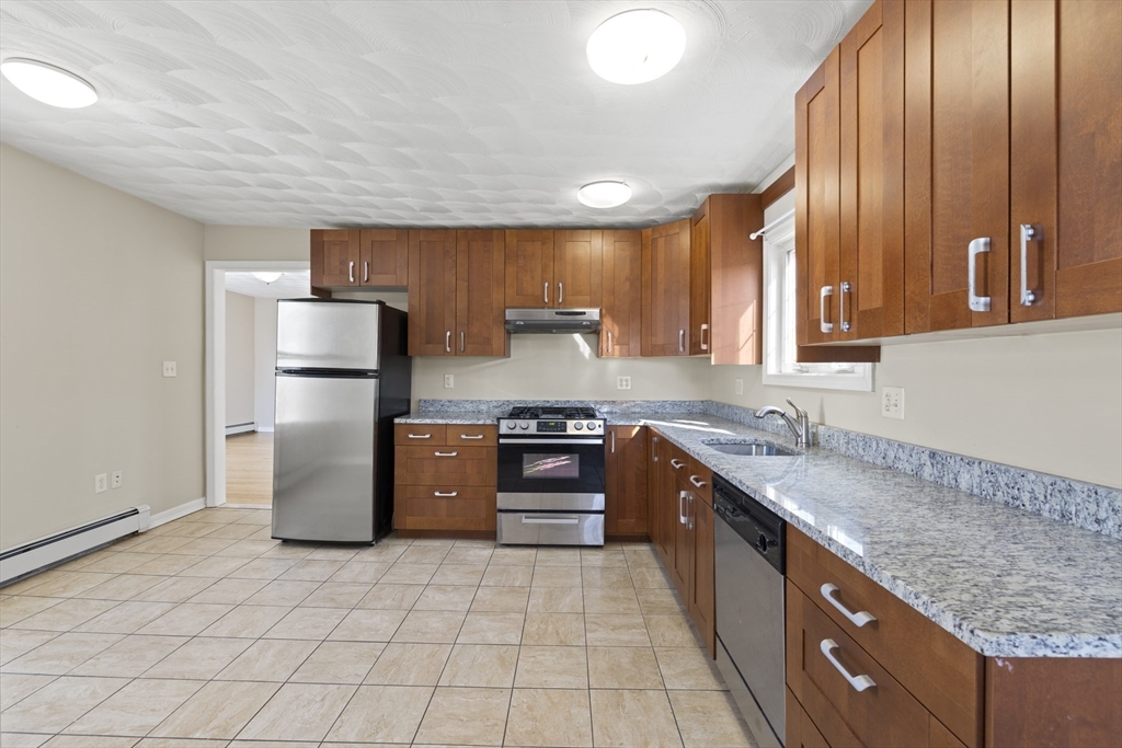 88 Pearl St # 2
