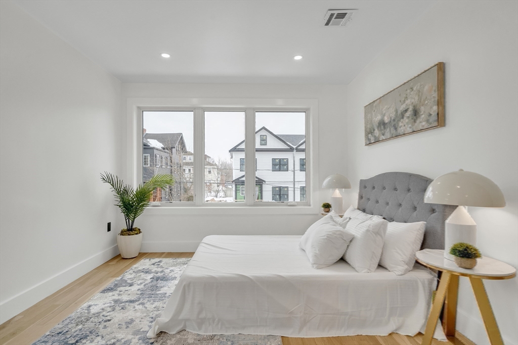 19 Keith St # 2