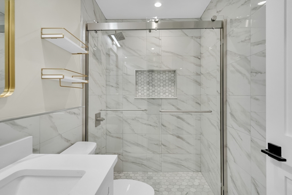 52 Holyoke St # 2