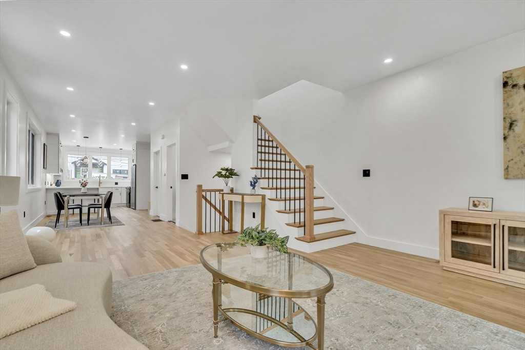 19 Keith St # 1