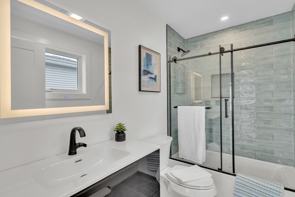 19 Keith St # 1