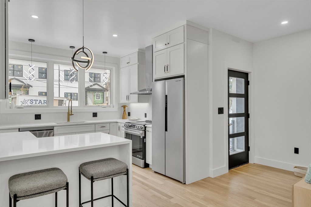 19 Keith St # 1