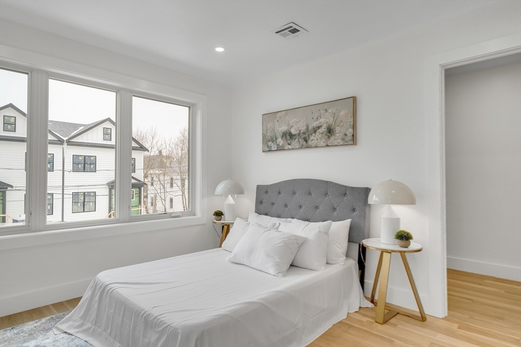 19 Keith St # 1