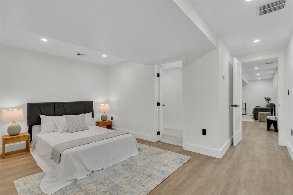 19 Keith St # 1