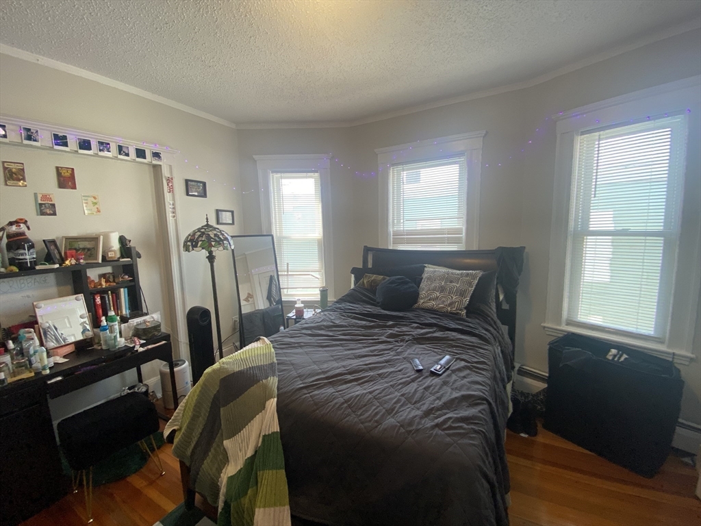 40 Temple St # 3