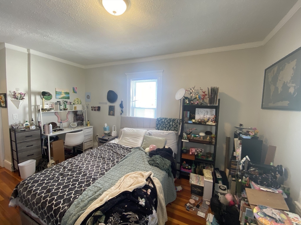 40 Temple St # 3
