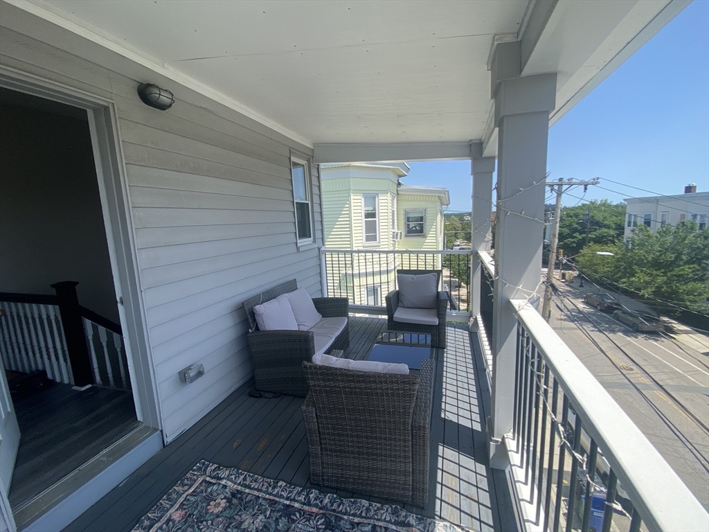 40 Temple St # 3