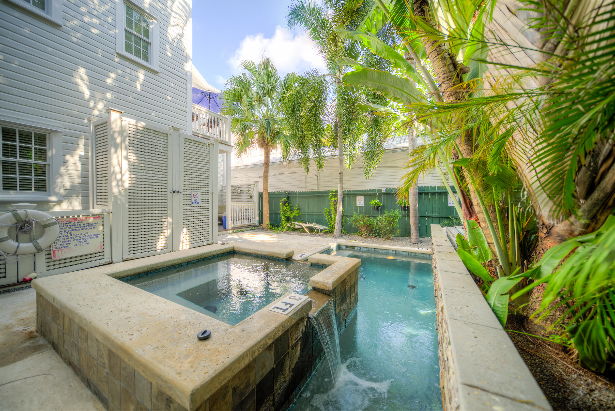 616 Caroline Street Unit: 1