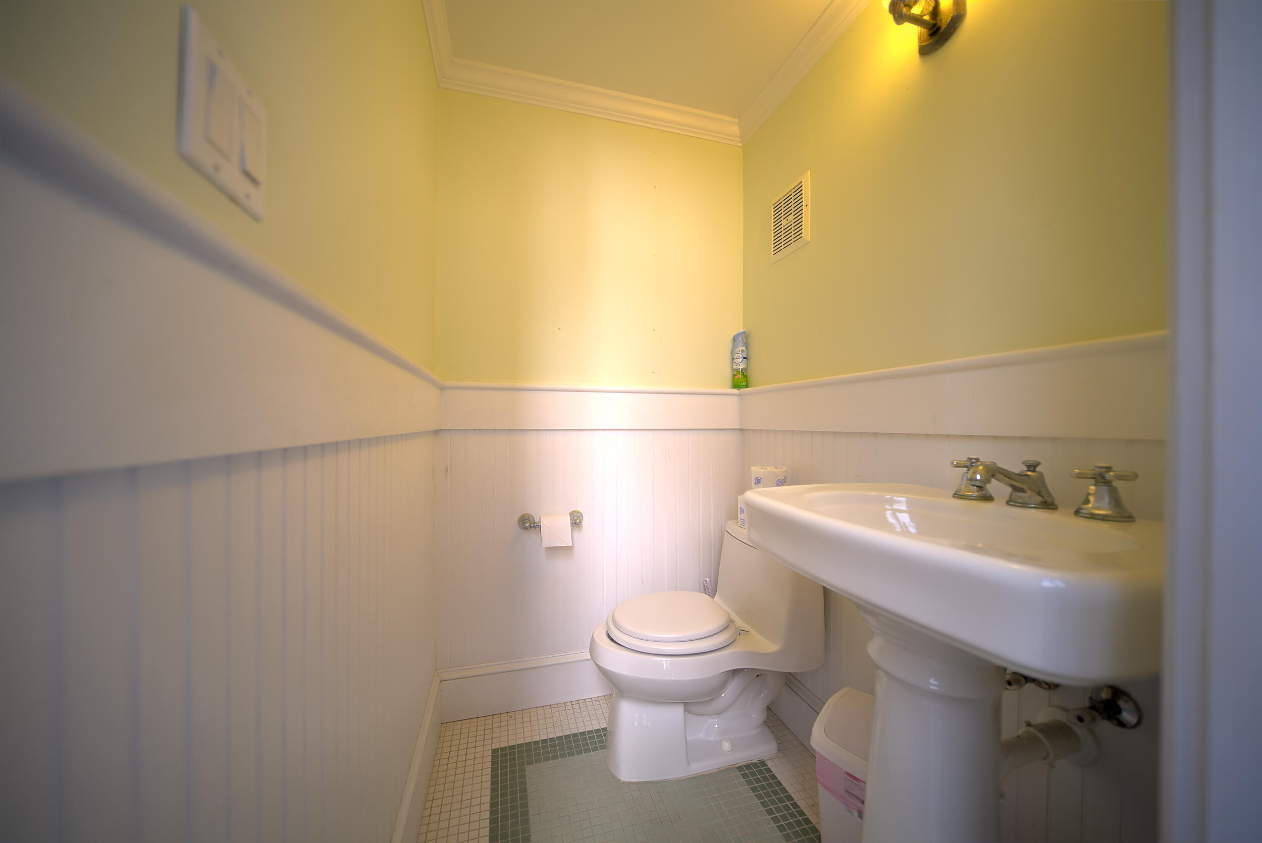 616 Caroline Street Unit: 1