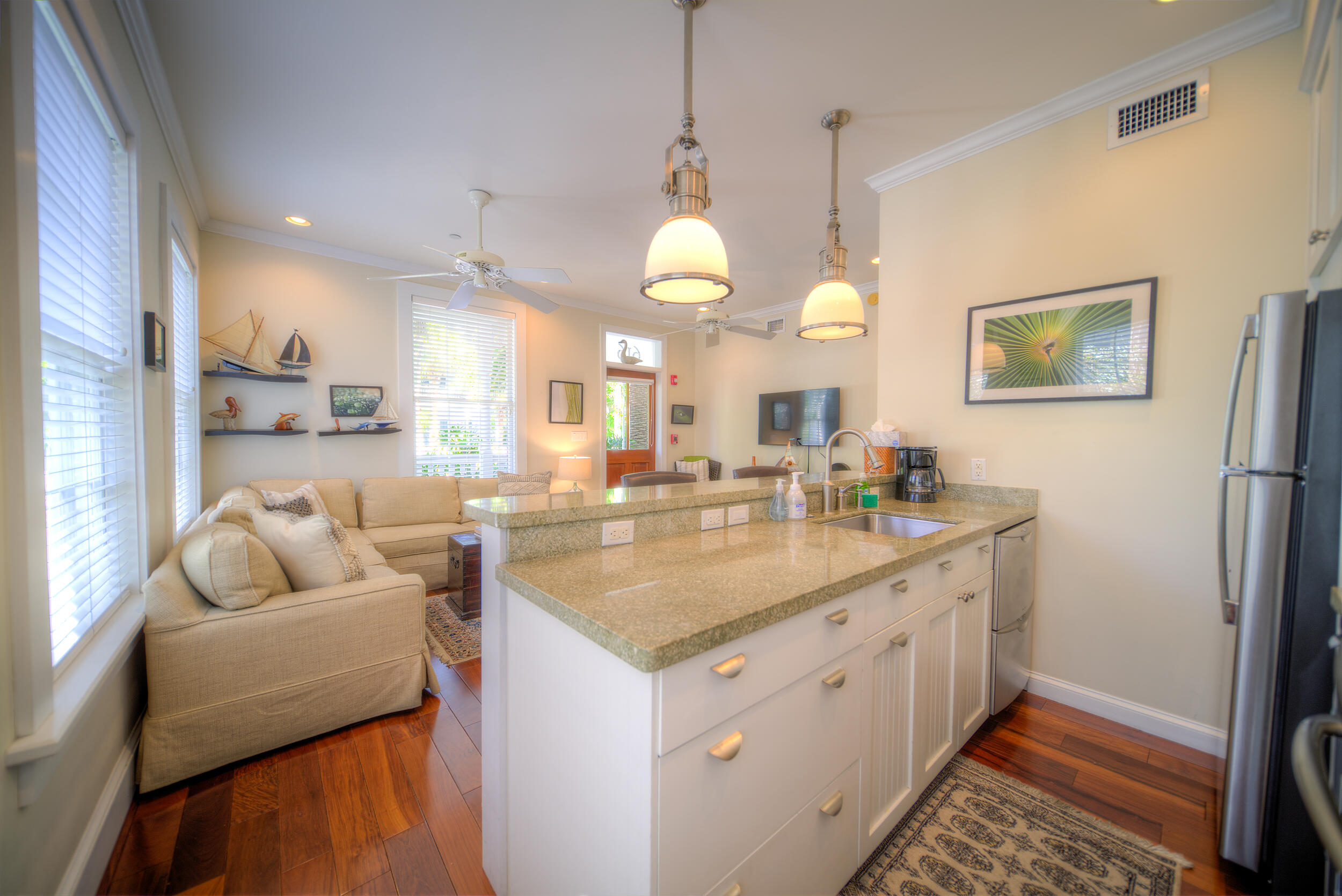 616 Caroline Street Unit: 1