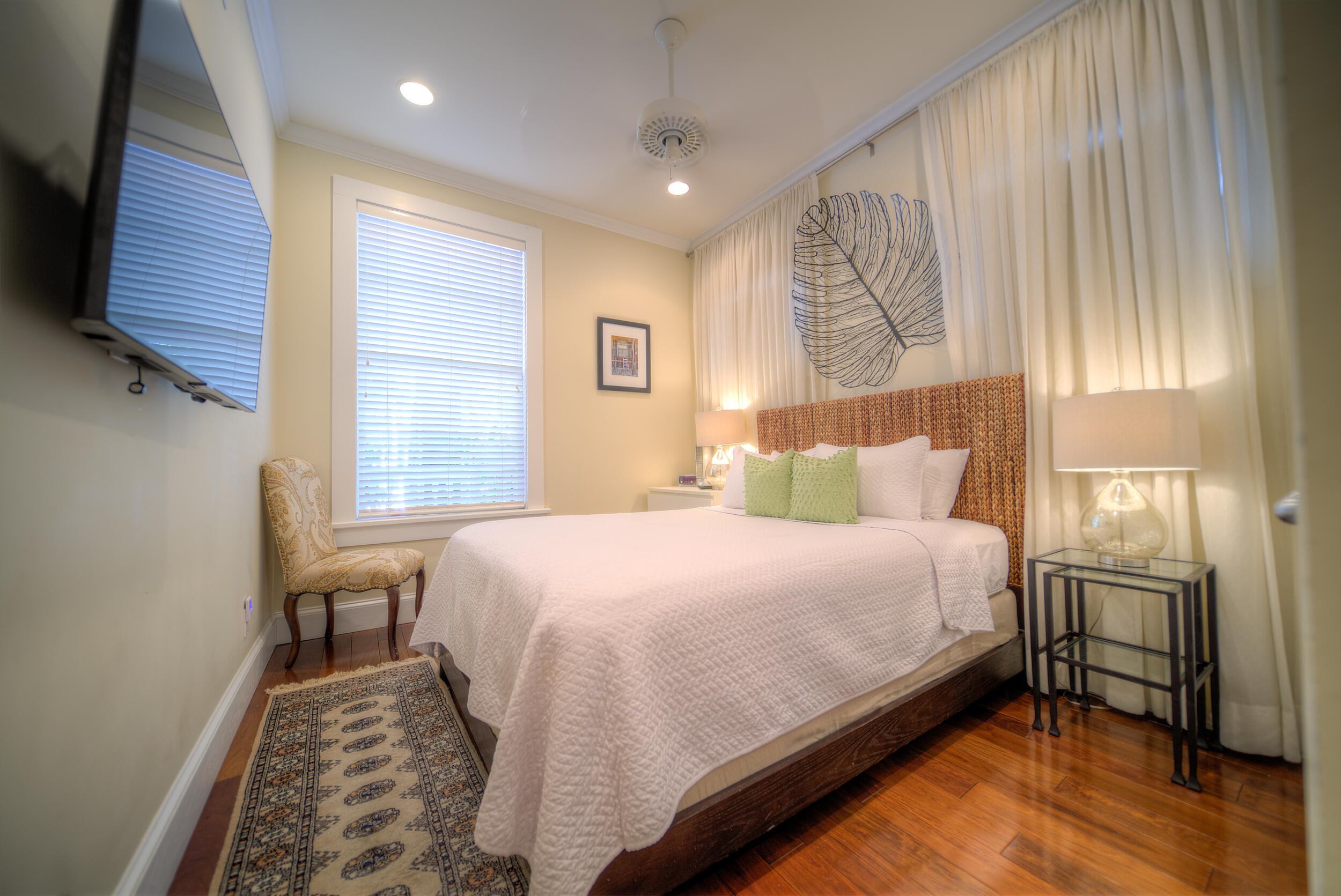 616 Caroline Street Unit: 1