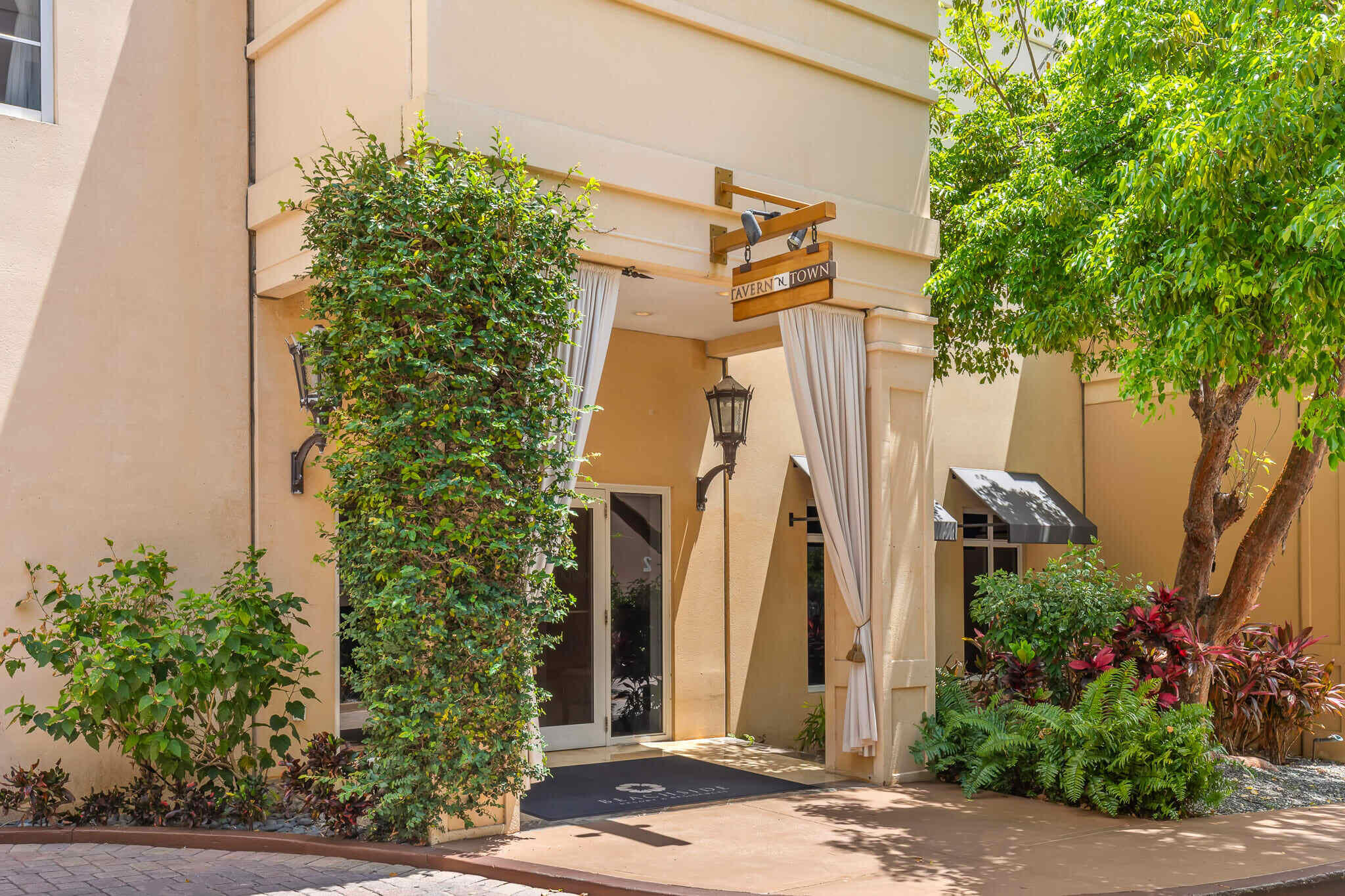 3841 N Roosevelt Boulevard Unit: 213