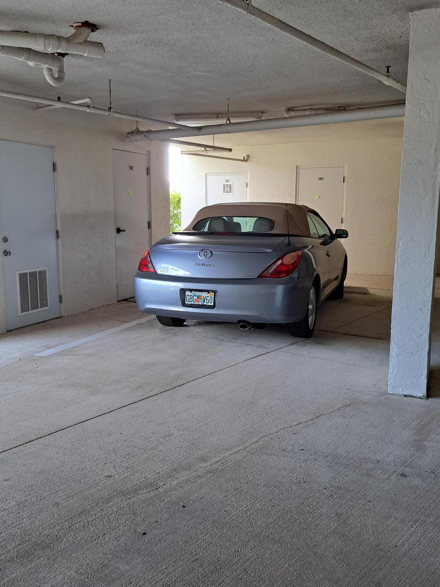 5607 College Road Unit: A101