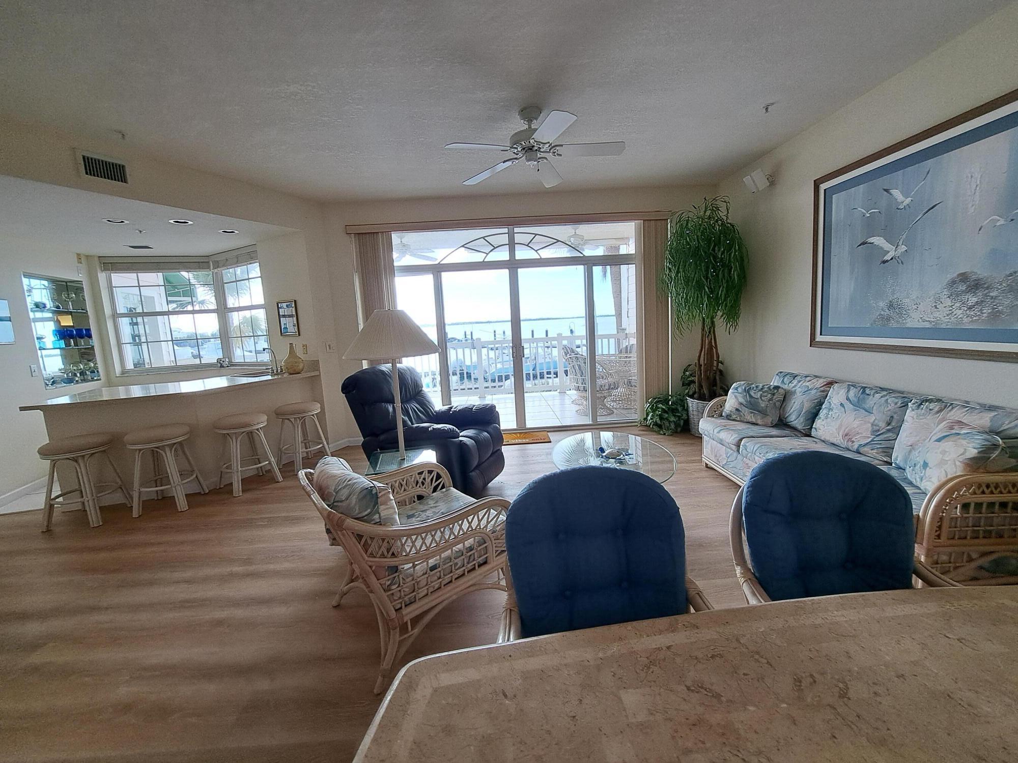 5607 College Road Unit: A101